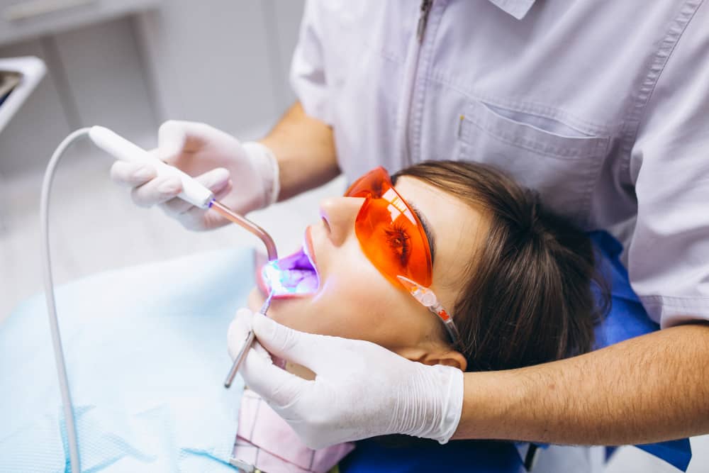 What's the Best Way to Whiten Teeth in Richmond Hill?
