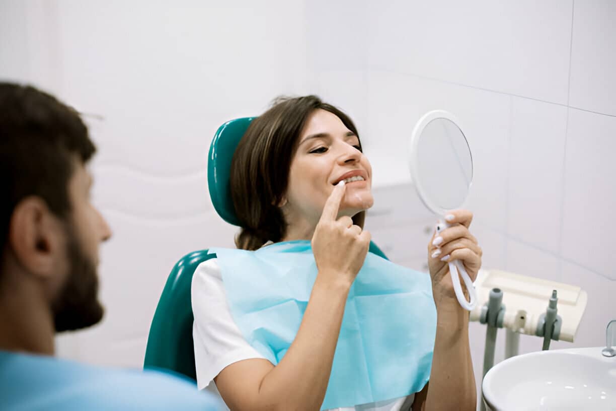 What Are the Newest Cosmetic Dental Trends in Richmond Hill?